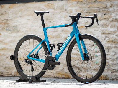 NAŠE STAVBY: Cannondale SuperSix EVO – modrý mramor